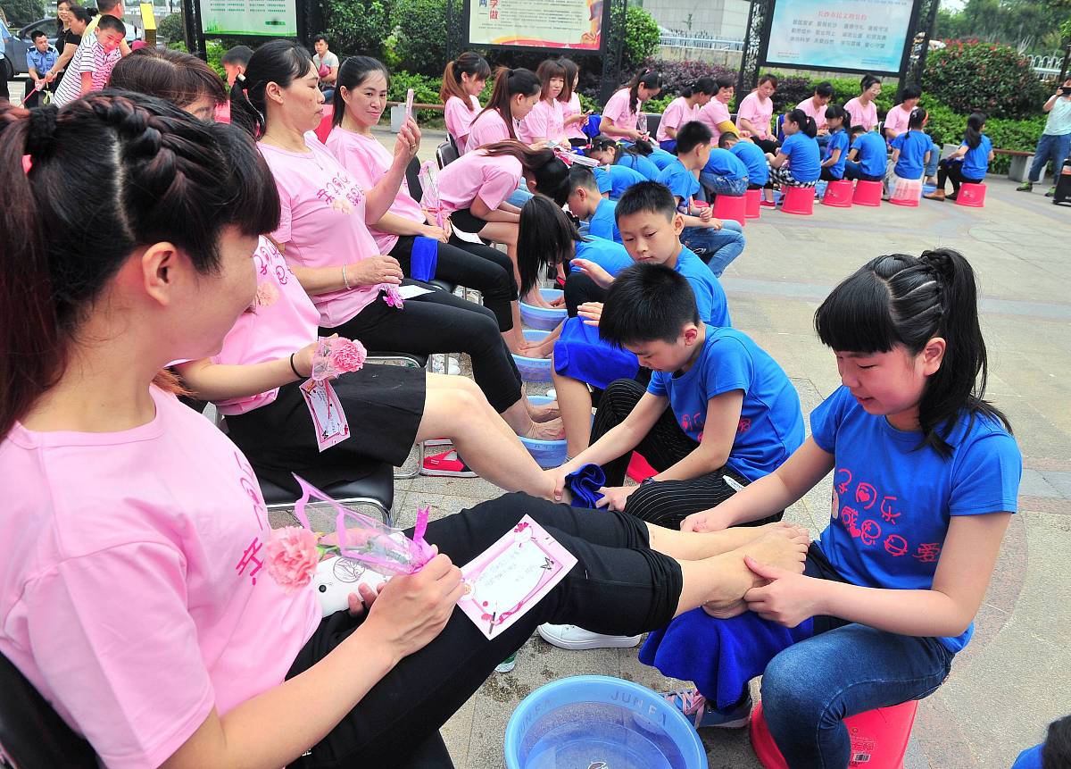 2020年 六一儿童节妇女议事内容怎么写