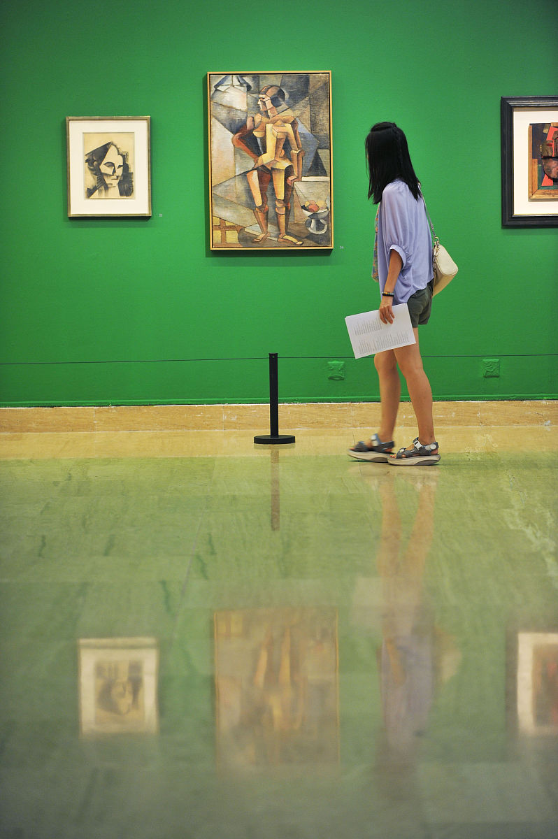 2012年7月1日,北京,"从马列维奇到康定斯基——欧洲构成主义"展在中国