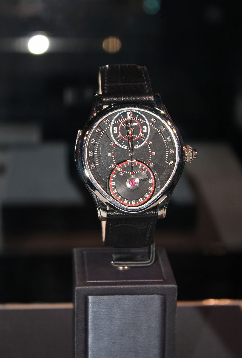 机械手表月份会更新嘛