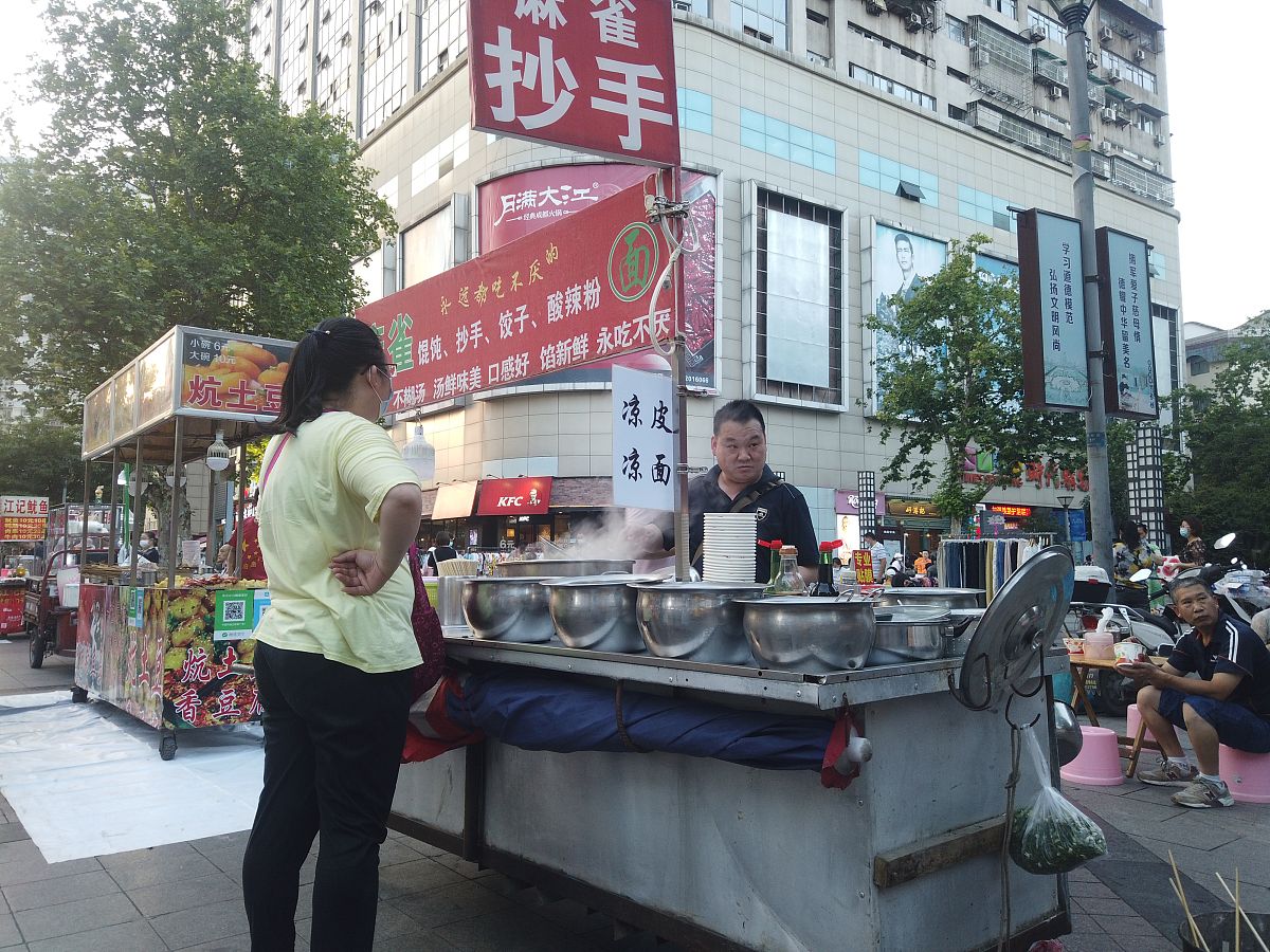 冒菜三轮车购买指南：价格、渠道、注意事项