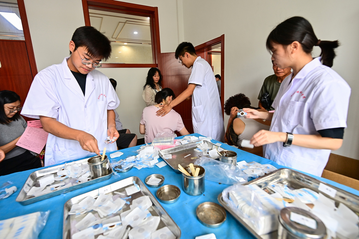 三都县医院人才培养结硕果，医疗技术水平显著提升