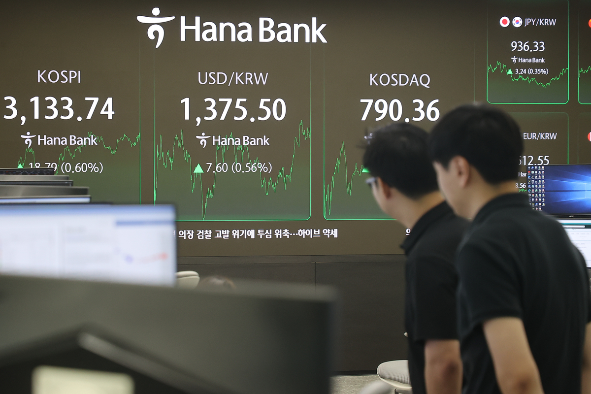 You are an expert resume writer with over 20 years of experience working with job seekers trying to land a role in tech Highlight the 3 most important responsibility in this job descriptionNew Vertica