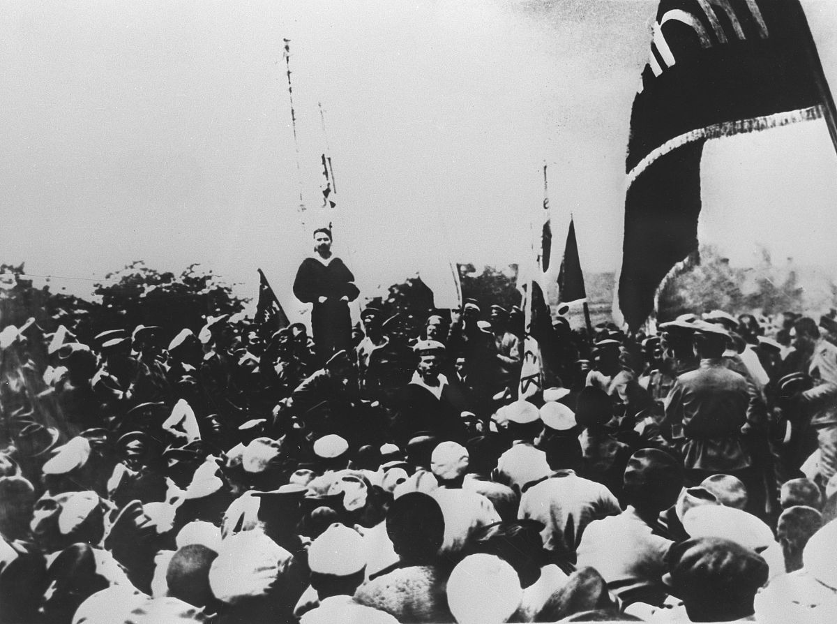 1919年5月4日，在学生集会上的演讲稿：为祖国而奋斗！