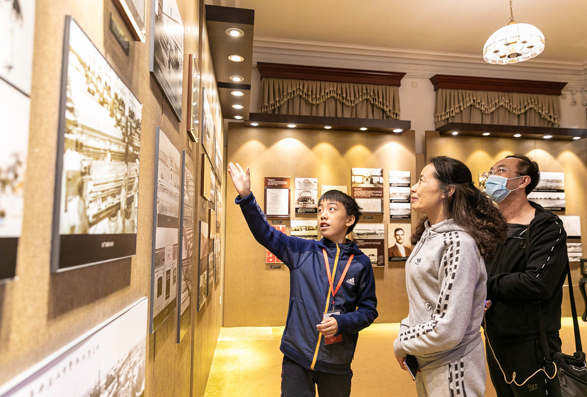 口述校史：还原历史细节，赋予学校发展温情