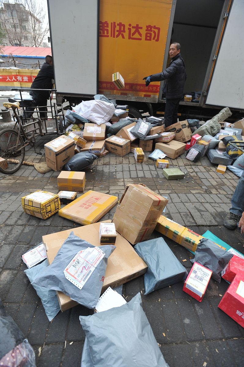 快递包装回收难：渠道不畅、意识不足成阻碍