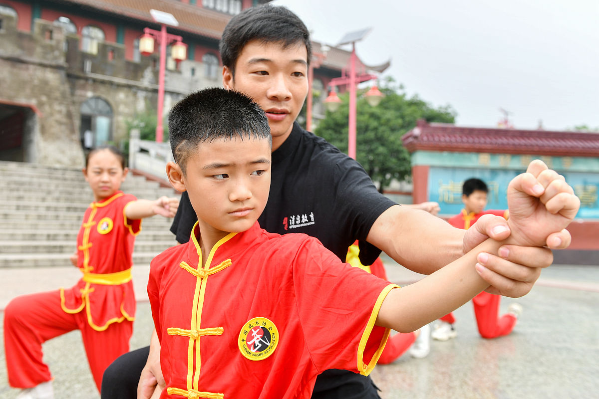 钦州文武学校2021年有哪些专业招生