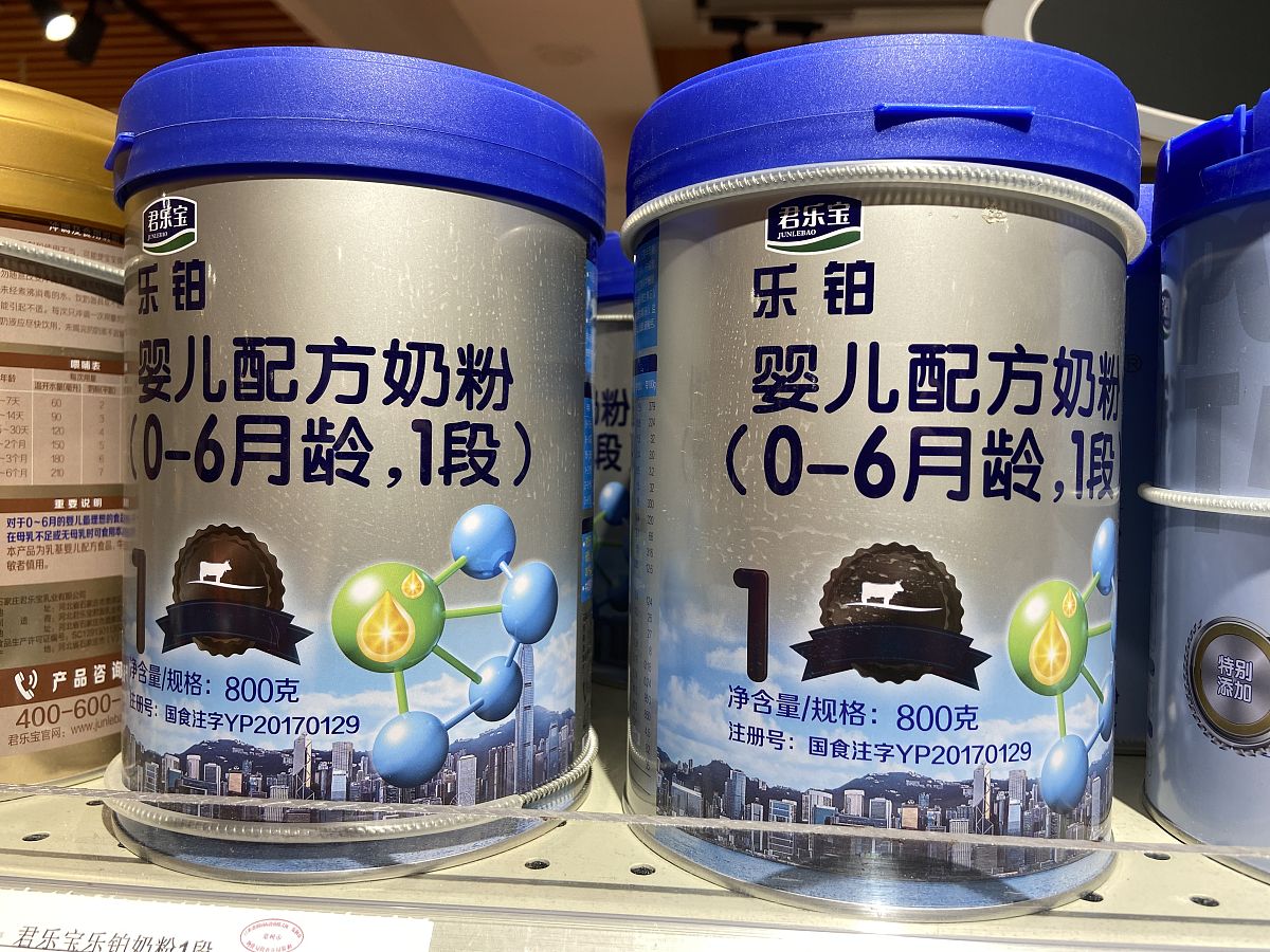 奶粉：婴儿和幼儿的主要食物来源 - 营养成分、选择指南及注意事项