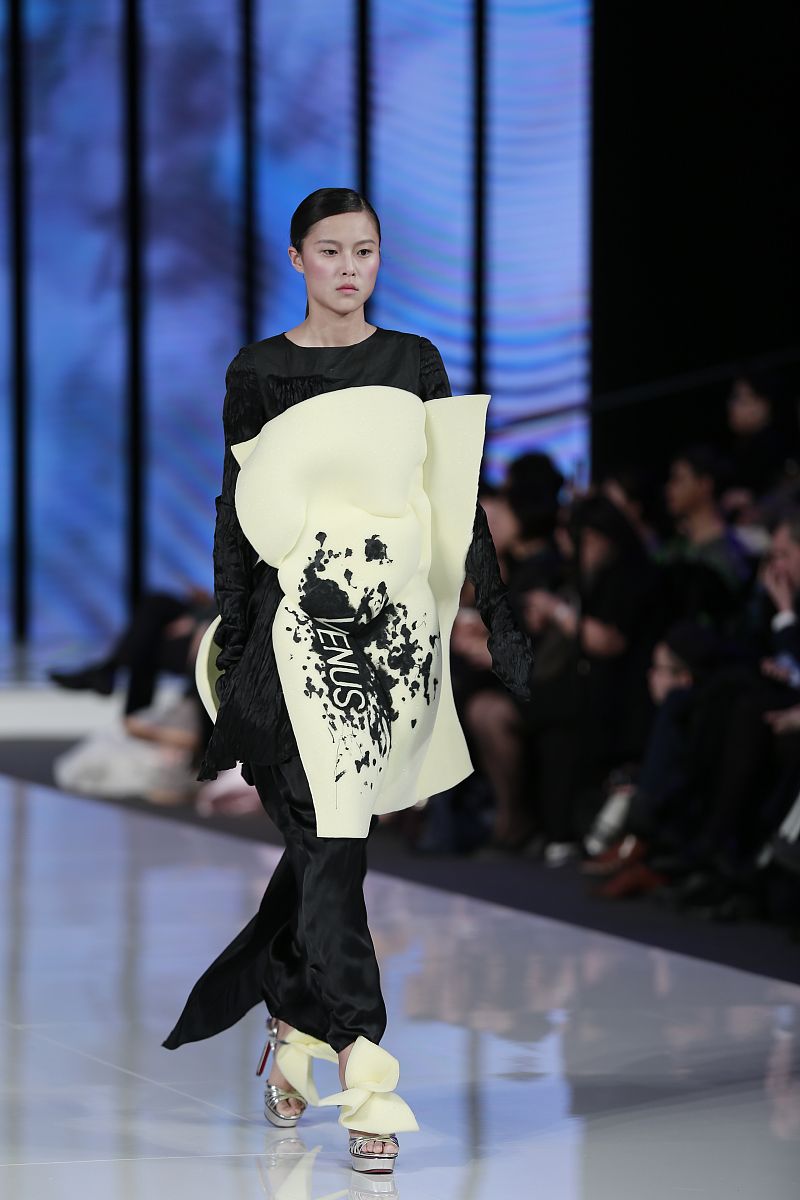 梅兰竹菊图案设计：传承文化，表达美学