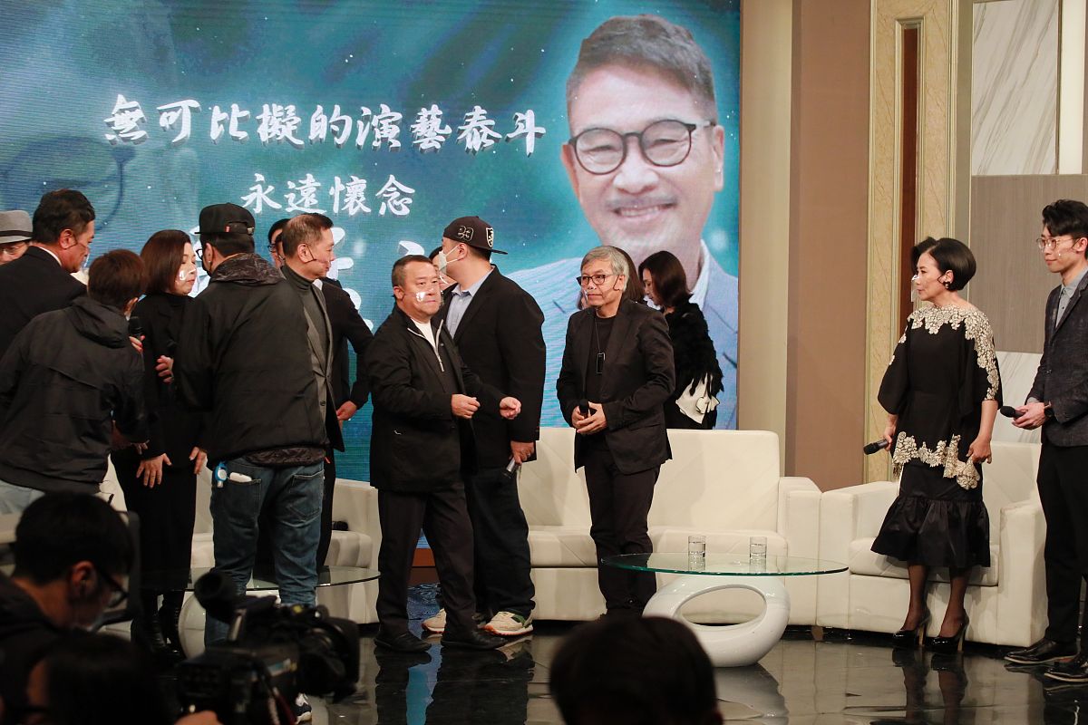 2021年2月28日,香港,tvb举办直播特辑《无可比拟的演艺泰斗 永远怀念