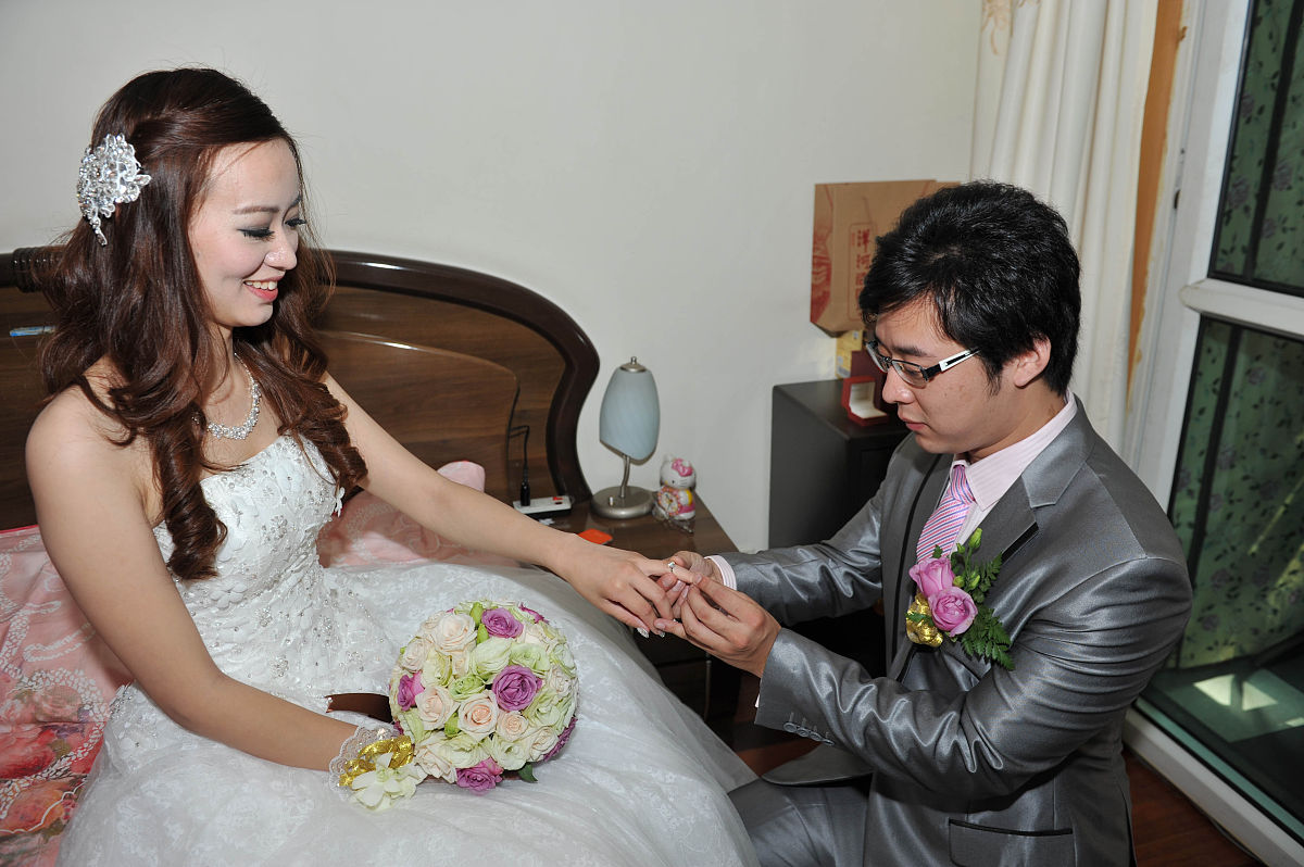 孩子为什么没有参加父母婚礼？