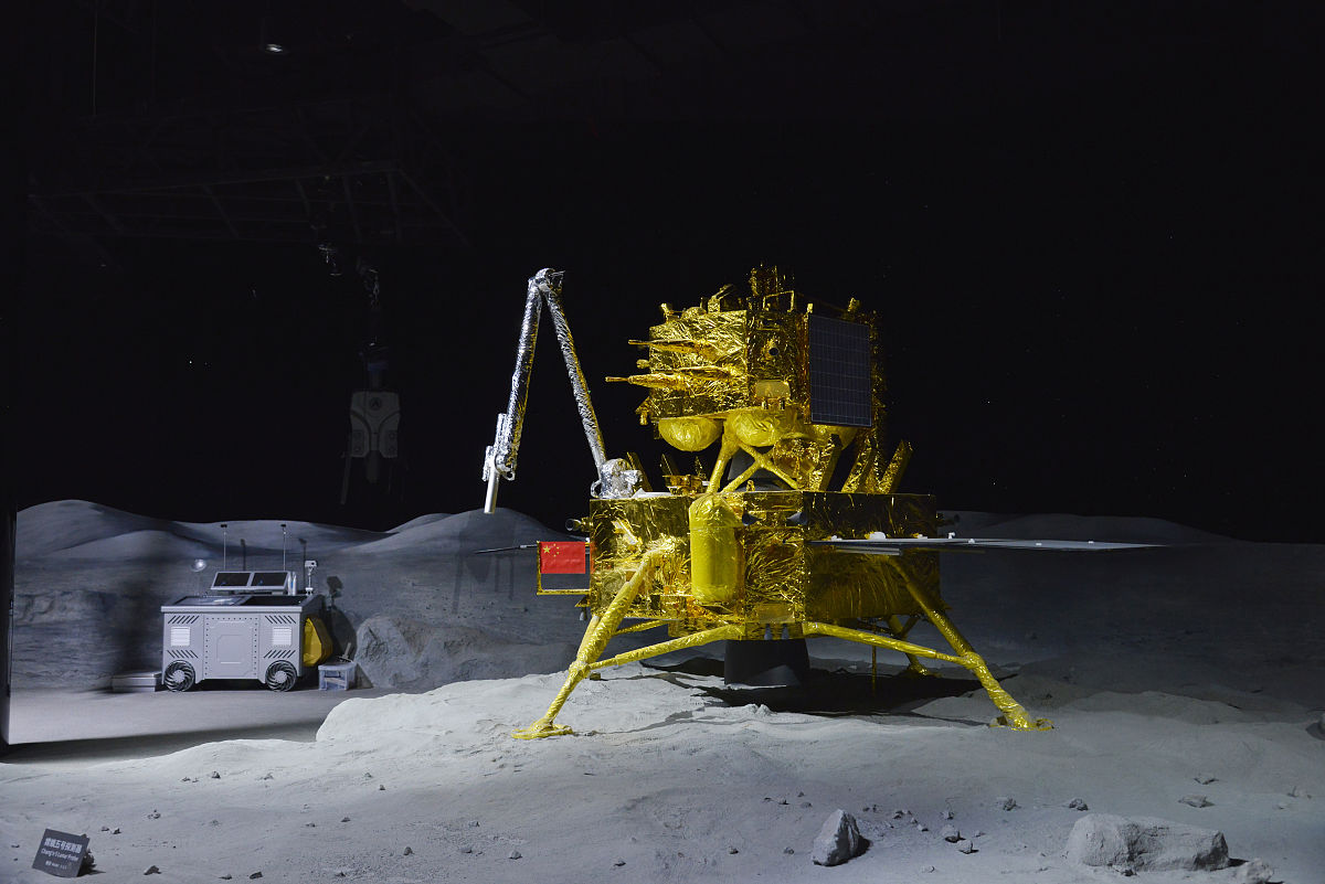 嫦娥六号奔月背面！鹊桥二号明年发射，为探月任务保驾护航