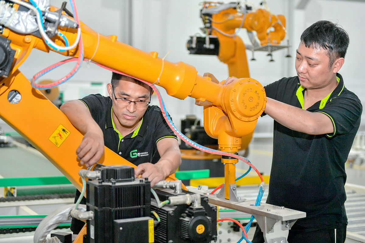 四川五月花学院工业机器人应用与维护专业