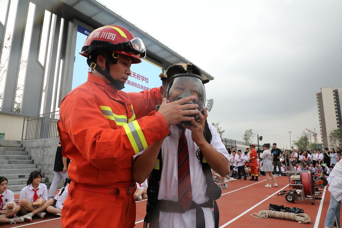 眉山科学技术学校物流服务与管理专业怎么样好就业吗