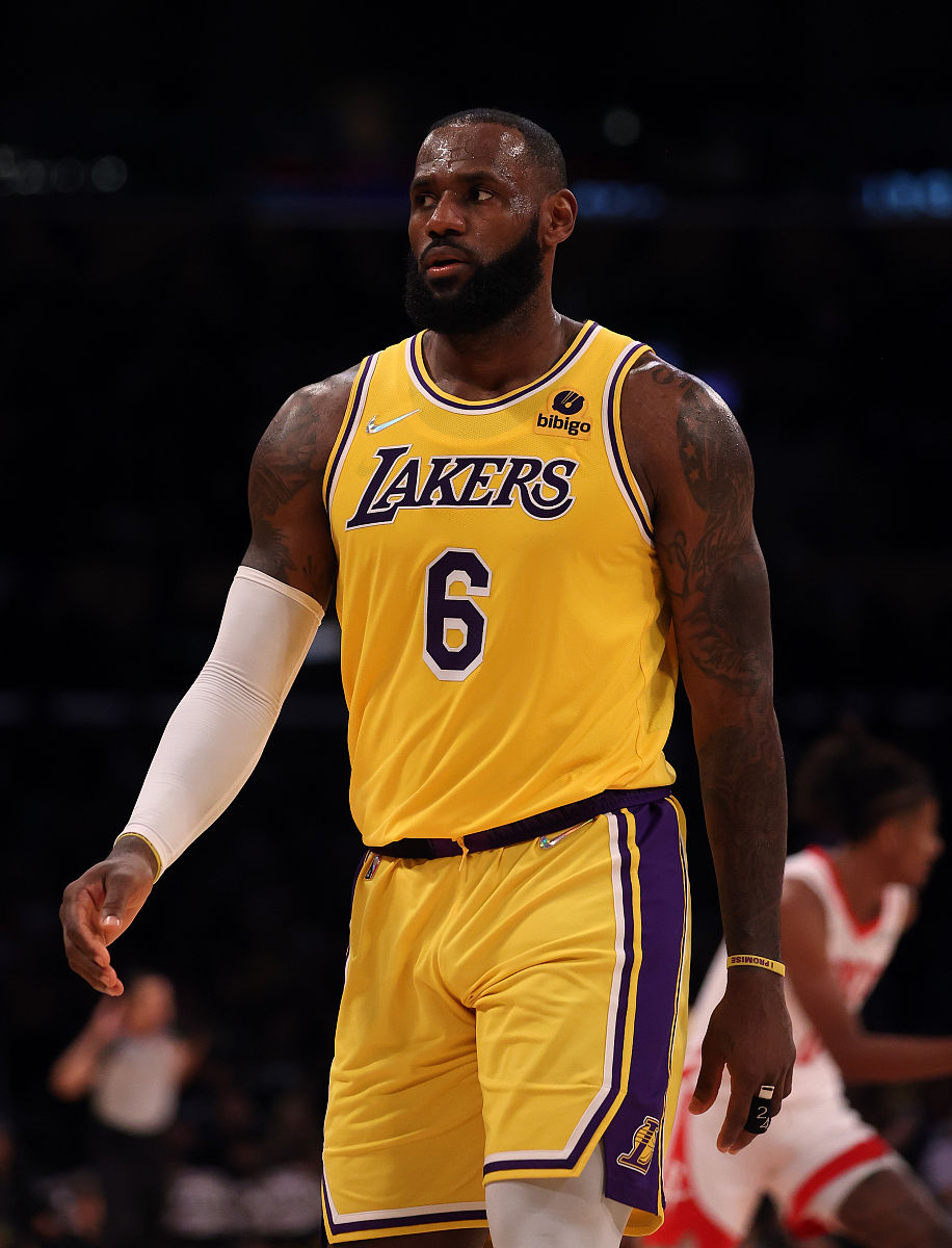 勒布朗詹姆斯：篮球传奇的辉煌人生