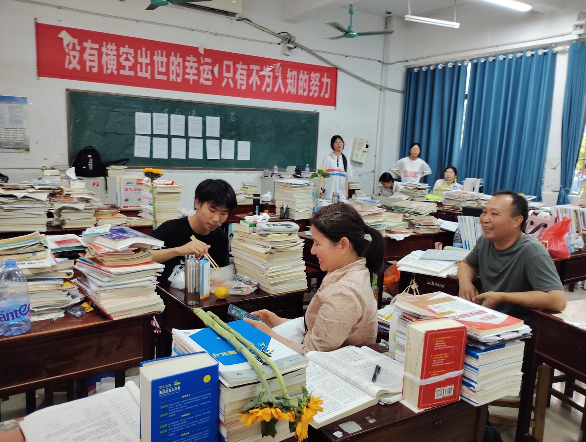 孩子初中毕业不念书了学点什么技术好