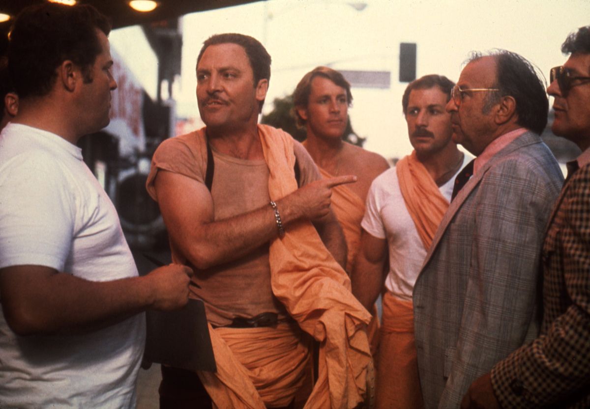 血钻电影解说：残酷现实与命运抉择