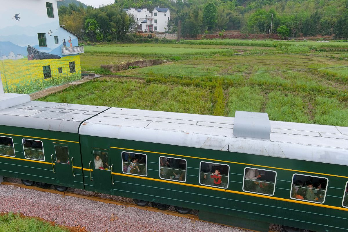 2019年贵阳铁路运输学校招生标准详解 - 铁路运输专业
