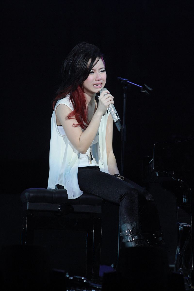 2013年4月12日,香港,邓紫棋g.e.m.x.x.x.世界巡回演唱会.g.e.m.邓紫棋