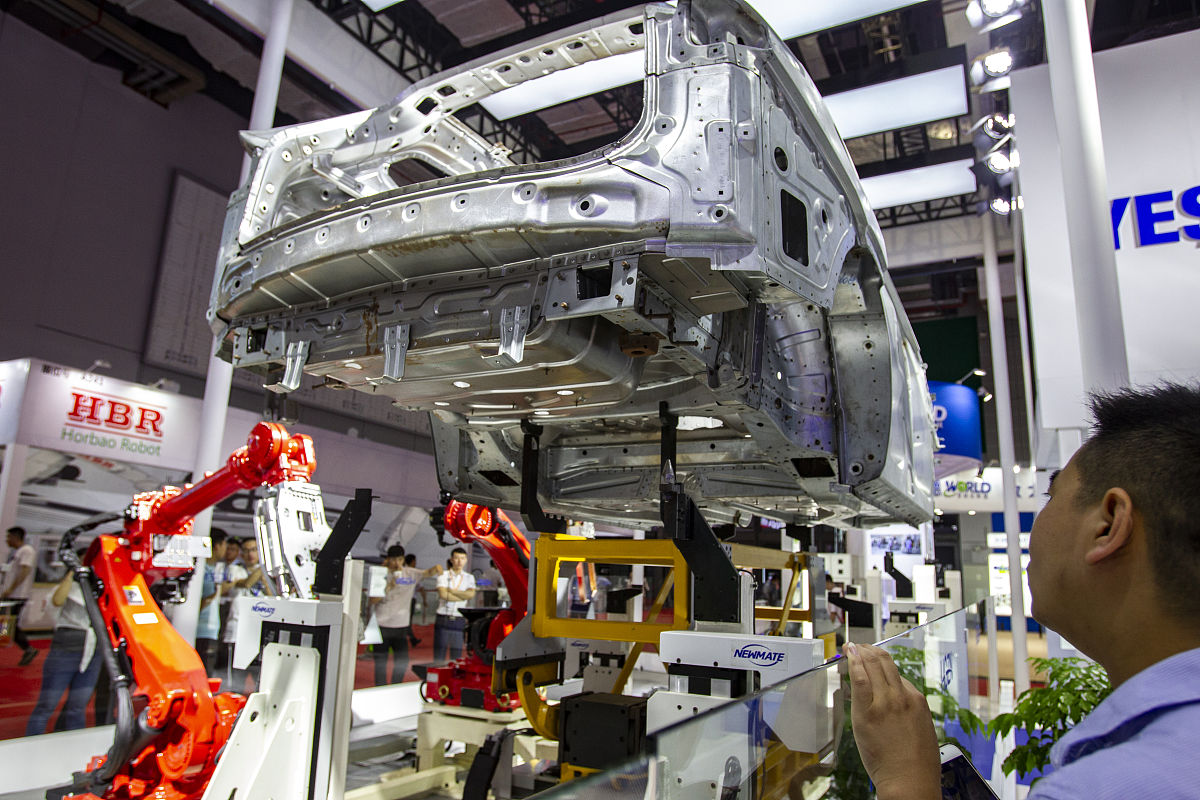 ABB机器人操作及常见故障分析的操作原理毕业论文500字