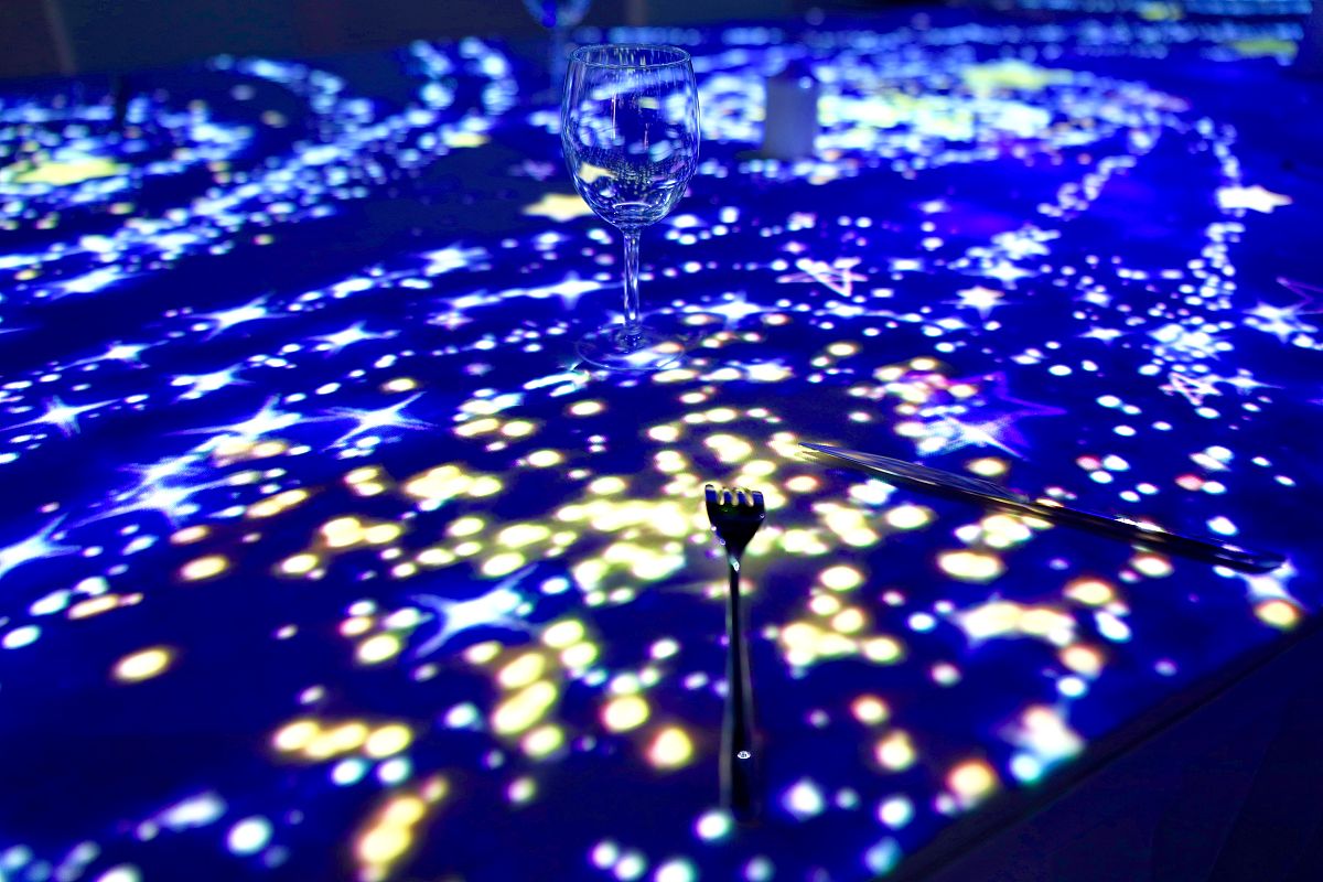 欧普照明星空：打造浪漫星空氛围的LED装饰灯