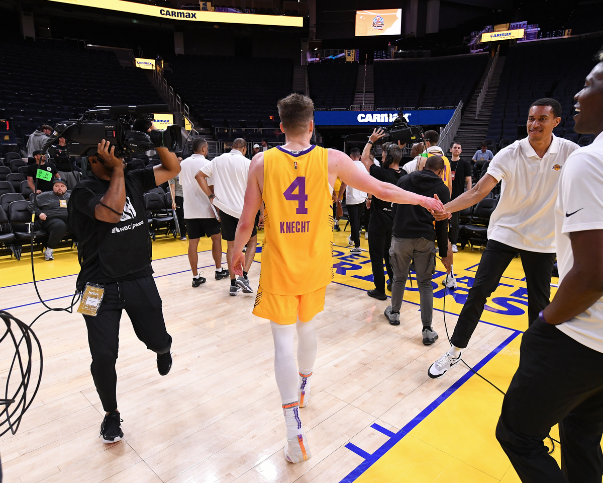 最想和nba球星阿隆戈登怎样互动