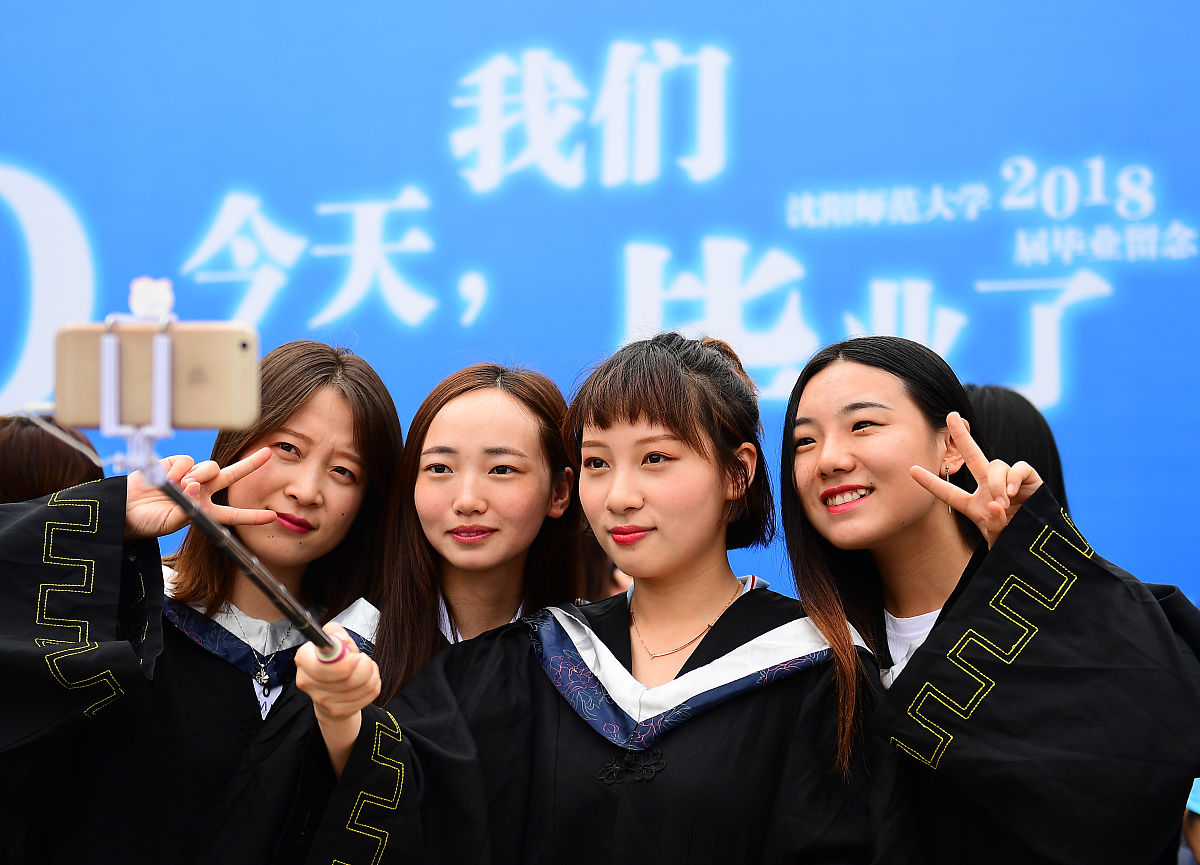 现在初中毕业女生学什么专业好