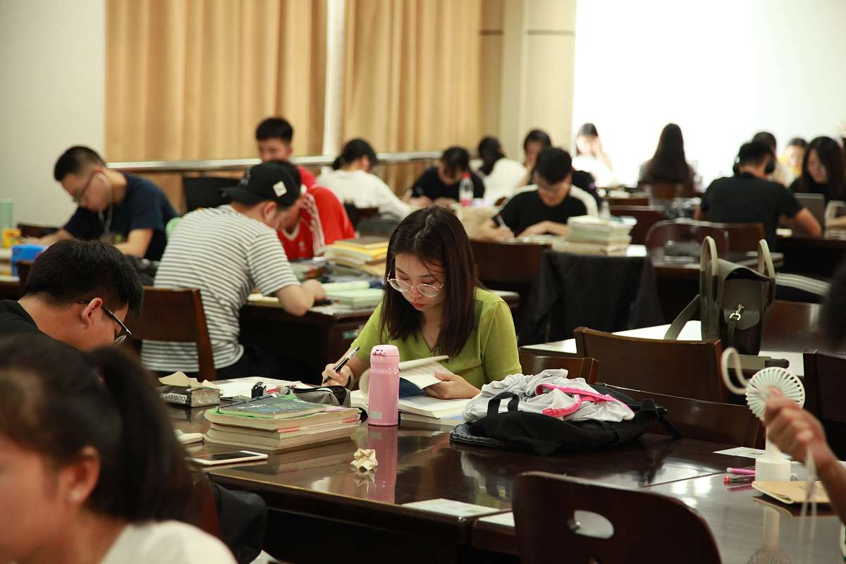 学业指导：促进学生自主学习和终身学习的有效途径