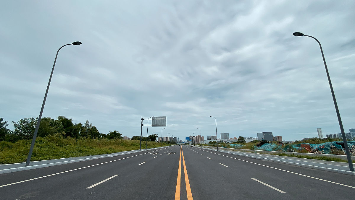 2021年9月6日,成都,天府六街街景.(如需下载使用,请务必署名 红星新闻