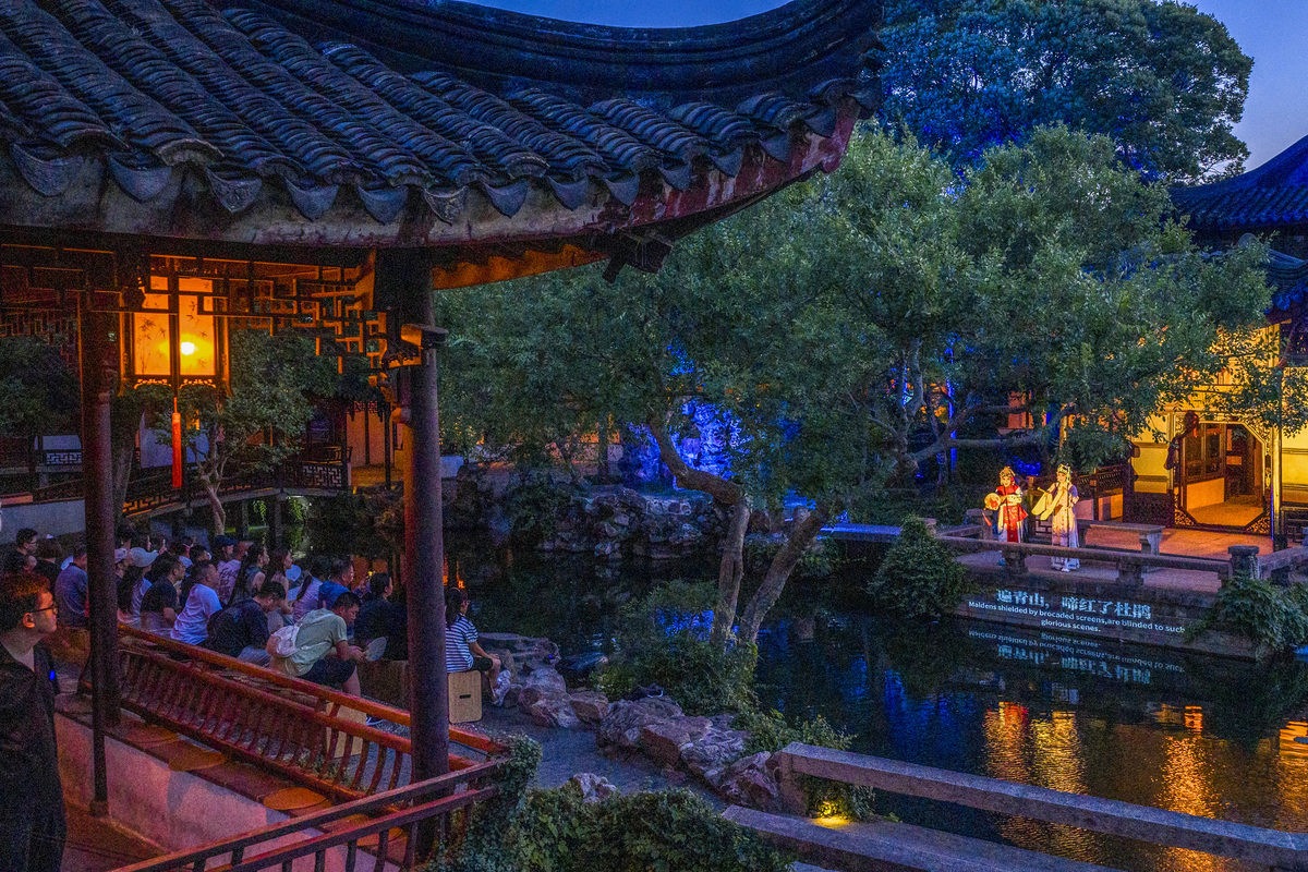 杭州旅游攻略：必去景点、美食和住宿推荐