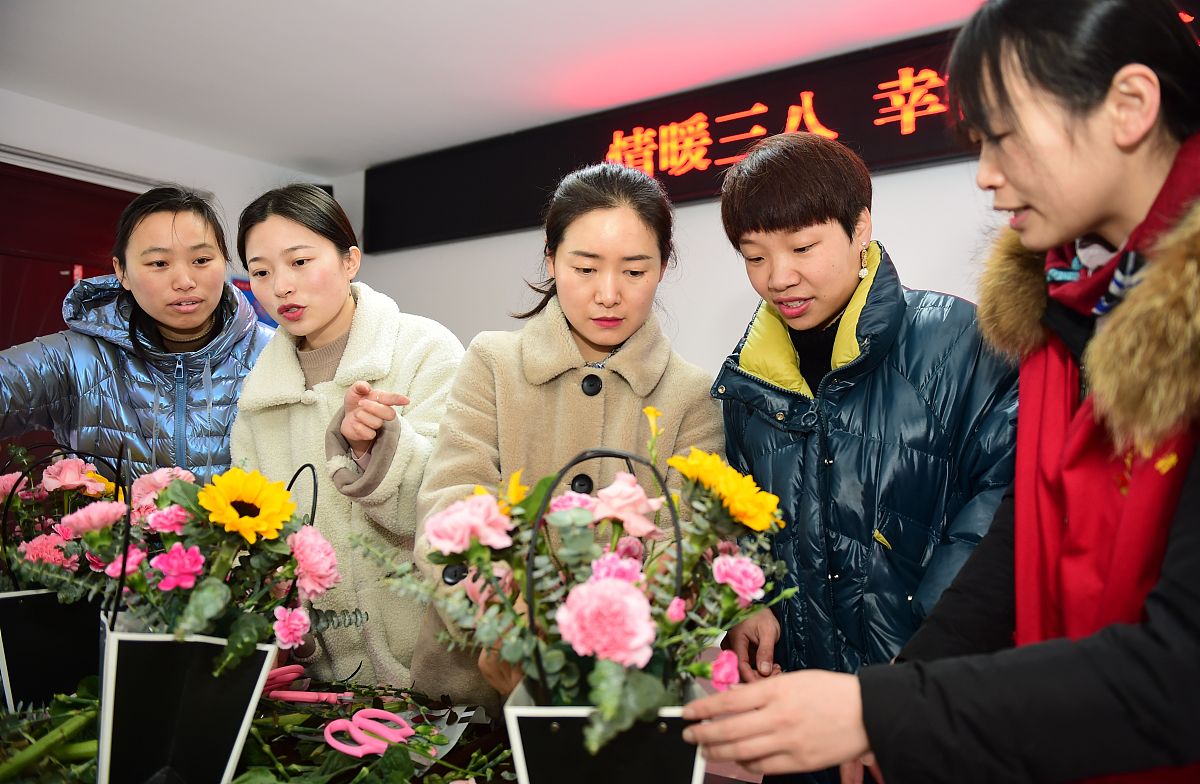 C#程序设计教材的 特色与优势