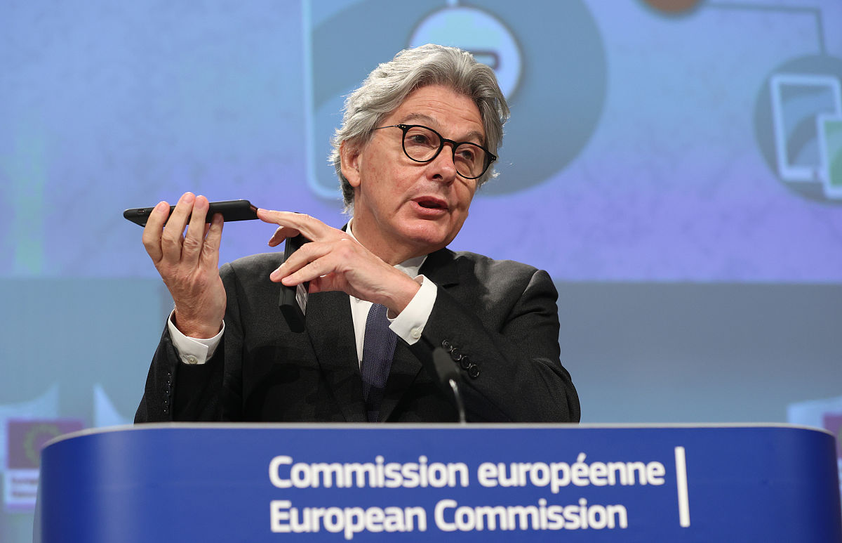 成都卫校详解偏头痛症状：常见症状、治疗方法和预防措施