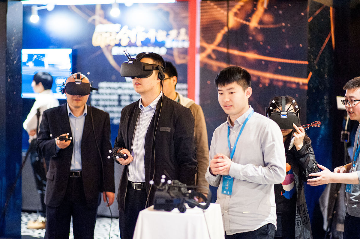 元宇宙游戏助力进步：AR/VR技术打造沉浸式体验