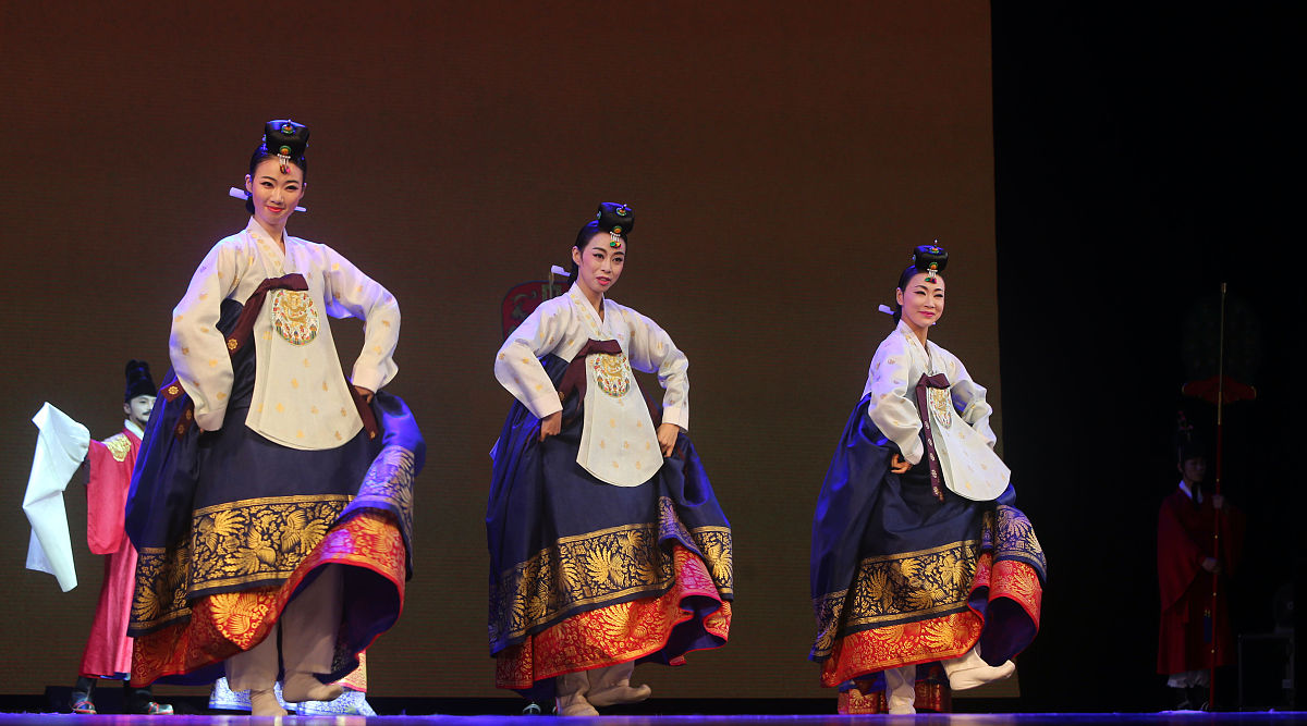 涟源市艺术学校招生简章：公办学校，专业丰富，计划充足