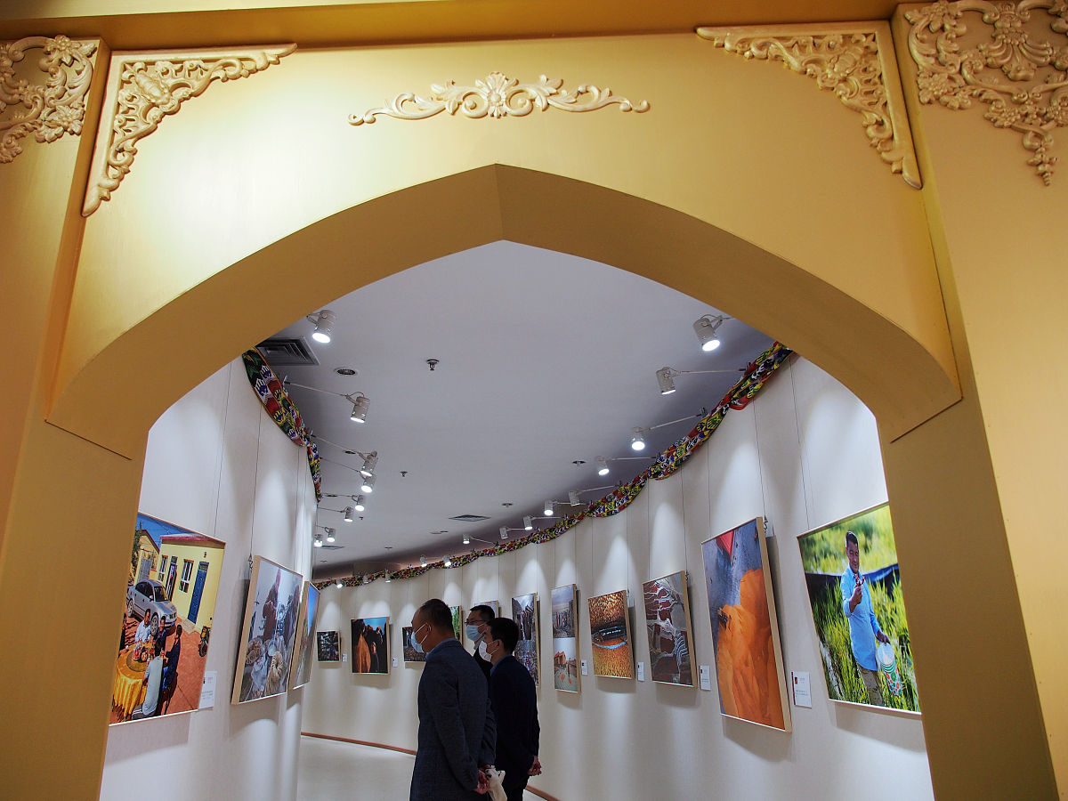 新疆之旅：刀郎画乡、沙漠探险博物馆与文化传承