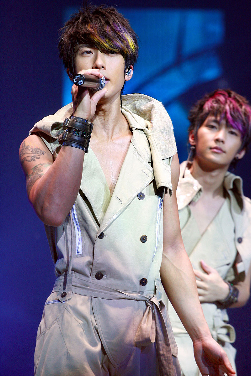 2008年9月26日,香港,飞轮海世界巡演香港站首场演唱会举行.+++_+++飞