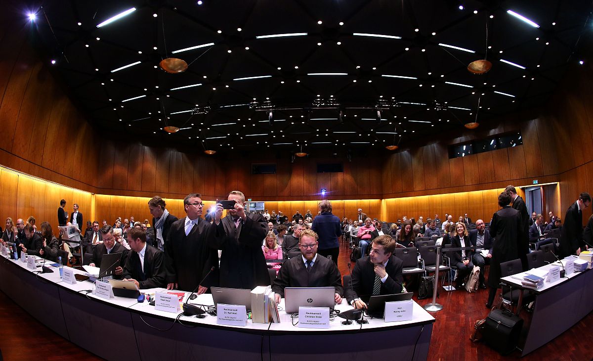 Can you intoduce the news about Volkswagen Actively Faked Emissions Standards