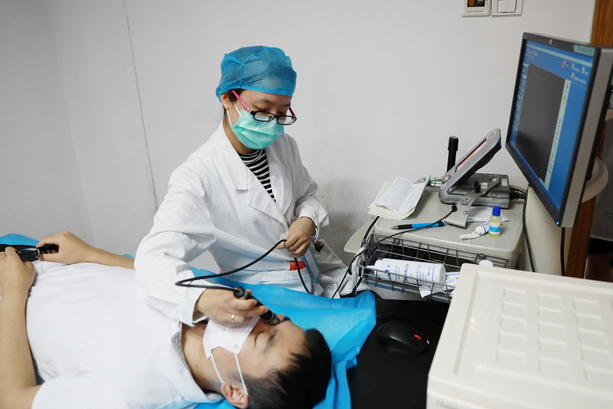 眼底荧光血管造影术前准备及护理全指南 眼底荧光血管造影术前准备及护理全指南