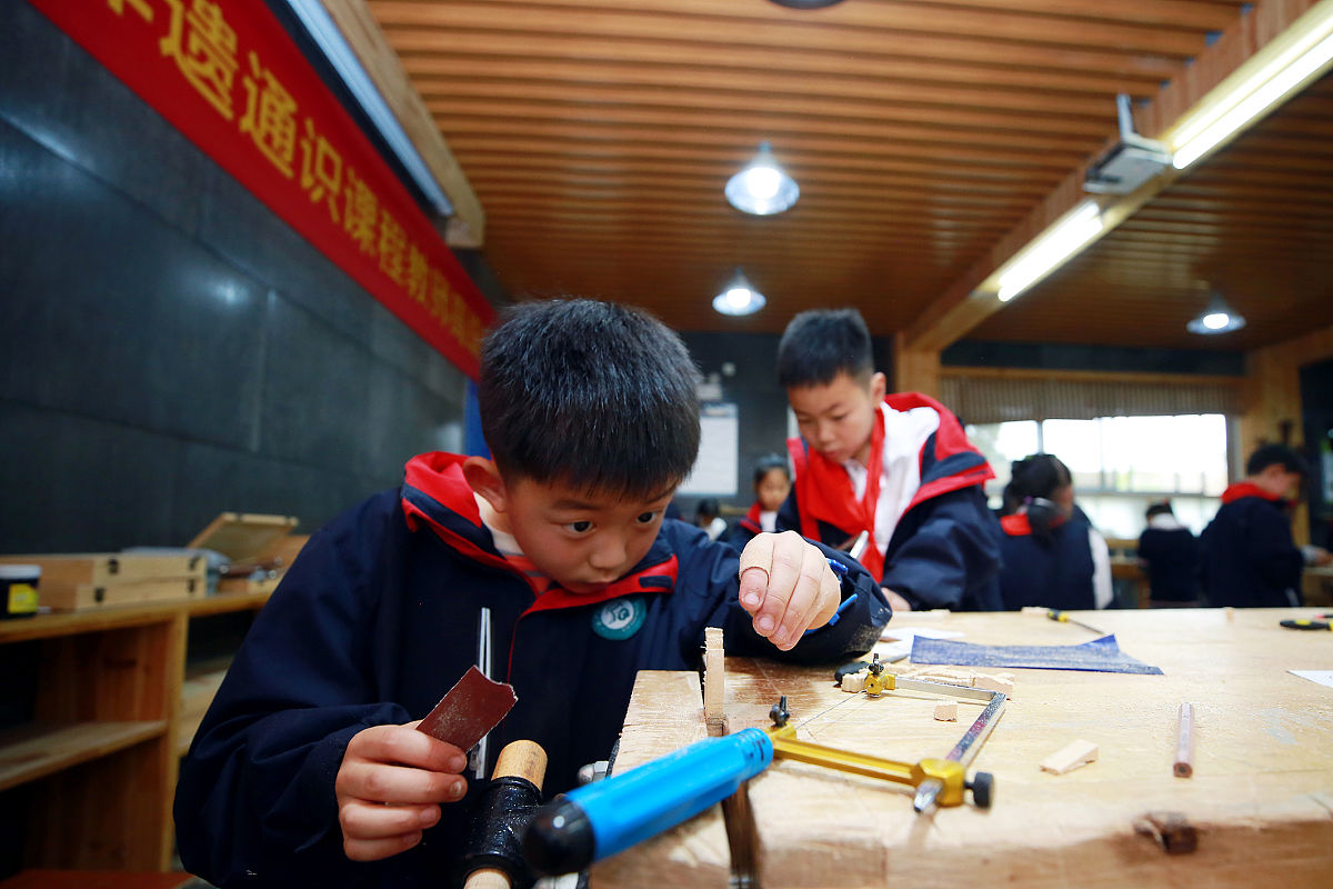 乐安岳实验中学职教部招生办电话多少