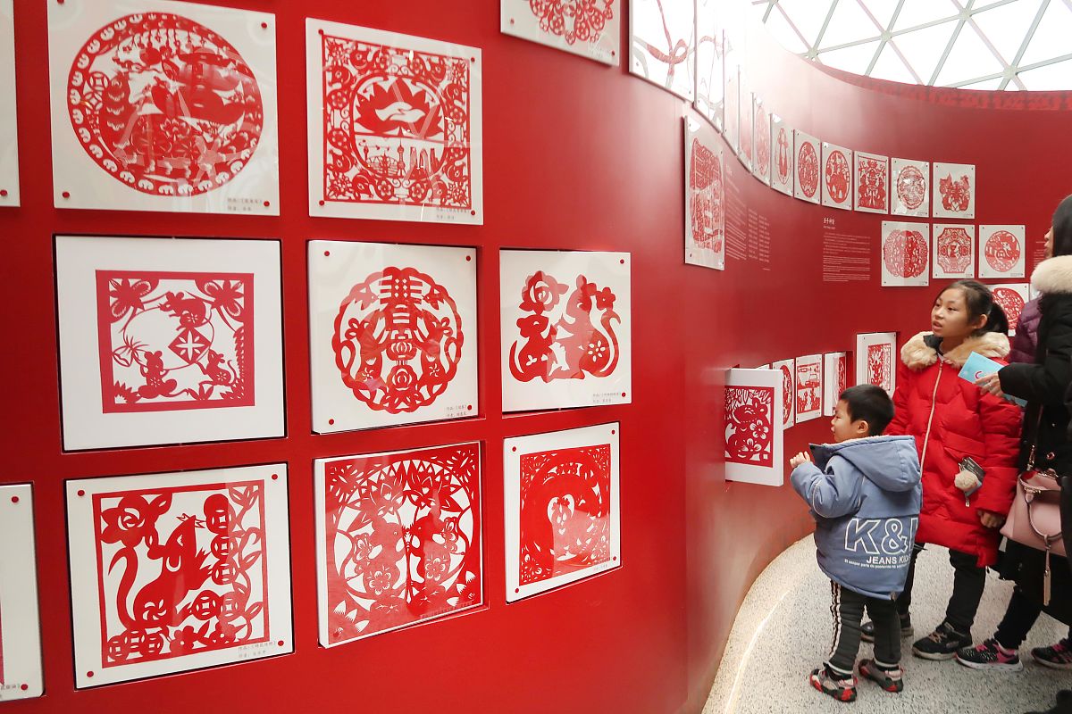 就第二届中国非物质文化遗产博览会暨第三届中国民间文艺交流展览会第七届上海红色文化节第十七届北京国际文化创意产业博览会进行同质化分析以表格形式呈现