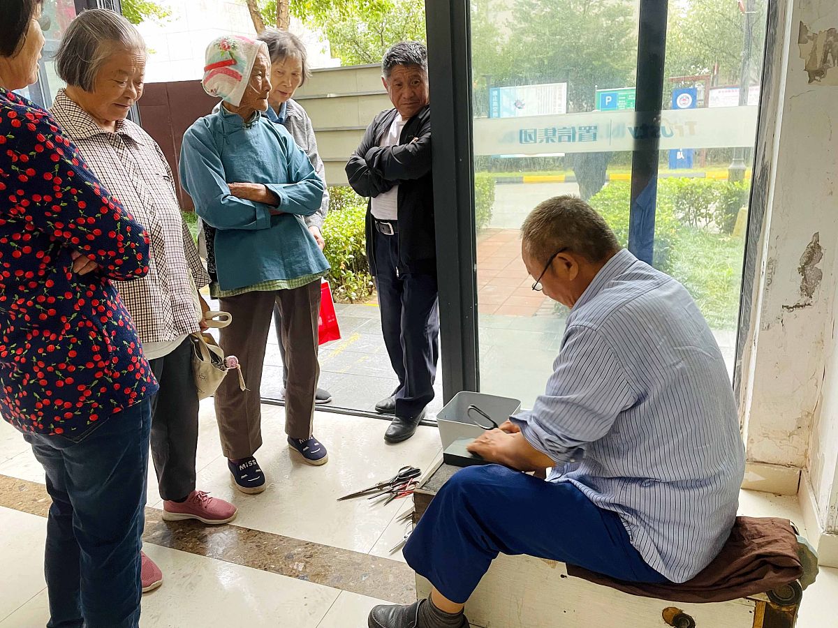 《婴幼儿及其照料者》读后感：学前教育专业大二学生的启迪