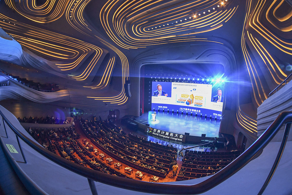 携手前行，未来可期：朋友圈文案精选