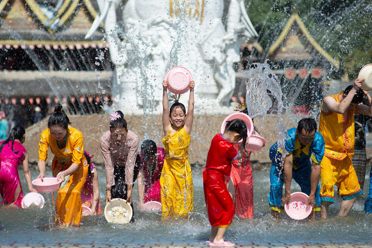 泼水节的具体流程