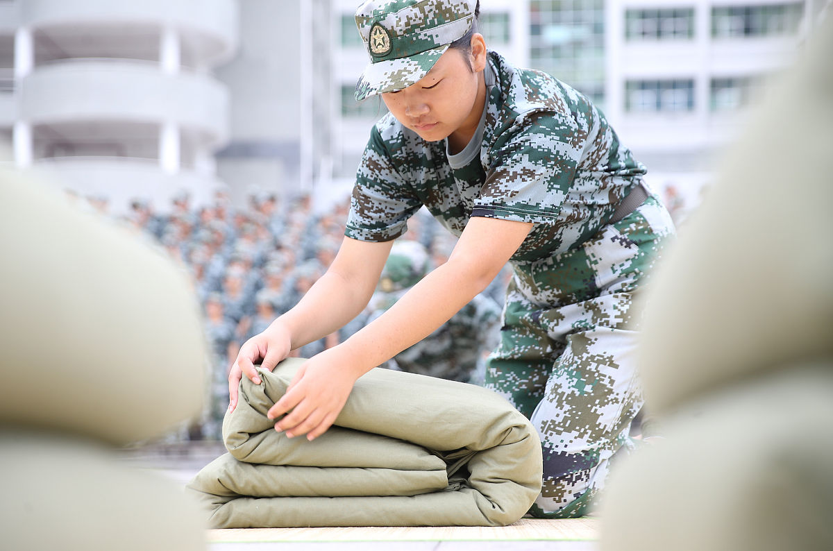 青春激昂，活力无限！3分钟大学运动饮料广告分镜头脚本