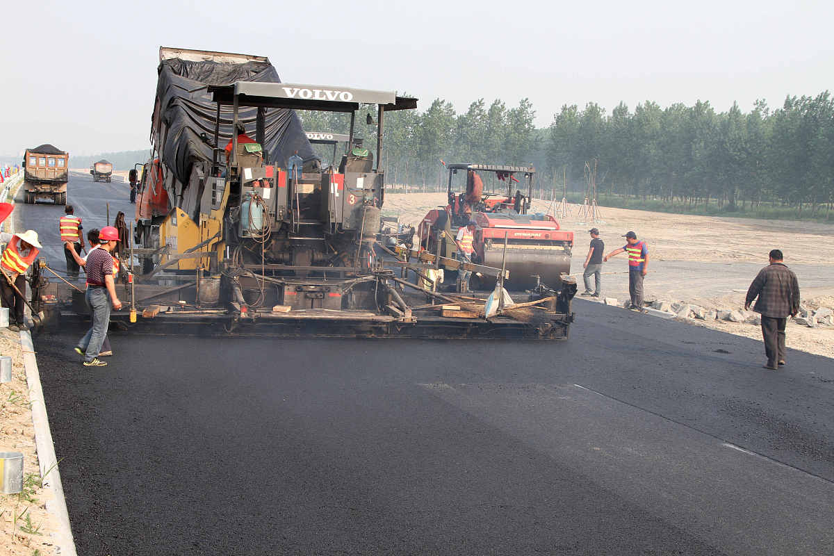 路面维修新技术、新材料、新工艺、新设备应用