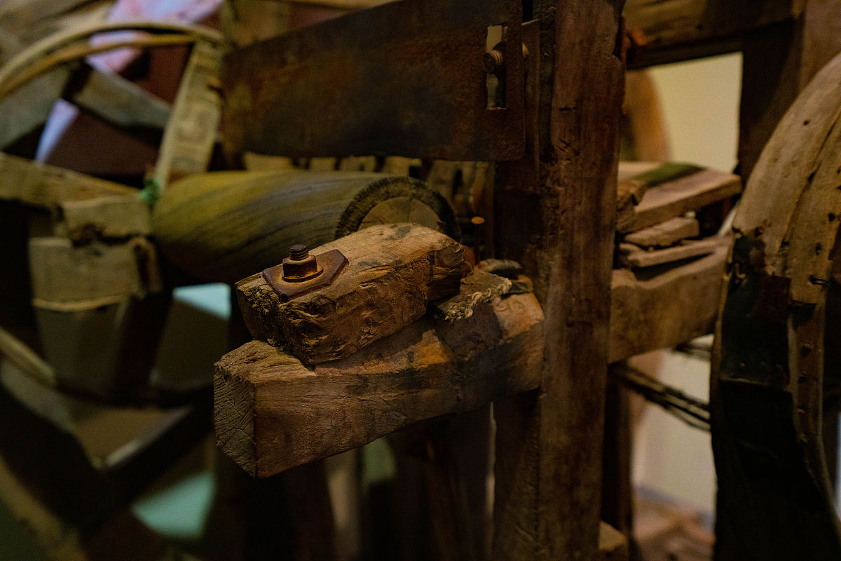 新疆生产建设兵团：新疆维吾尔自治区的重要组成部分