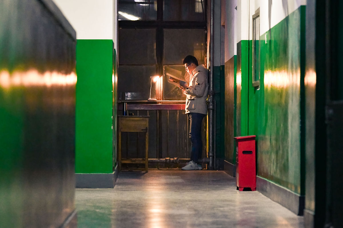 浅谈网络资源在小学数学中的应用要求800字