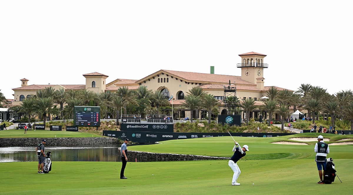 please generate summary with 10 sentences from httpstheathleticcom437810220230403tottenham-top-four-stellini