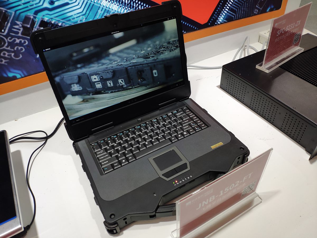 拼多多超值笔记本推荐！i5处理器，8GB内存，512GB SSD，学生上班族必备！