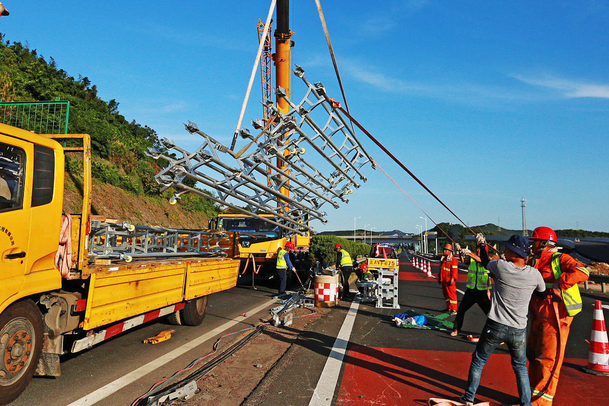 2022年昆明市交通技工学校公路施工与养护专业招生