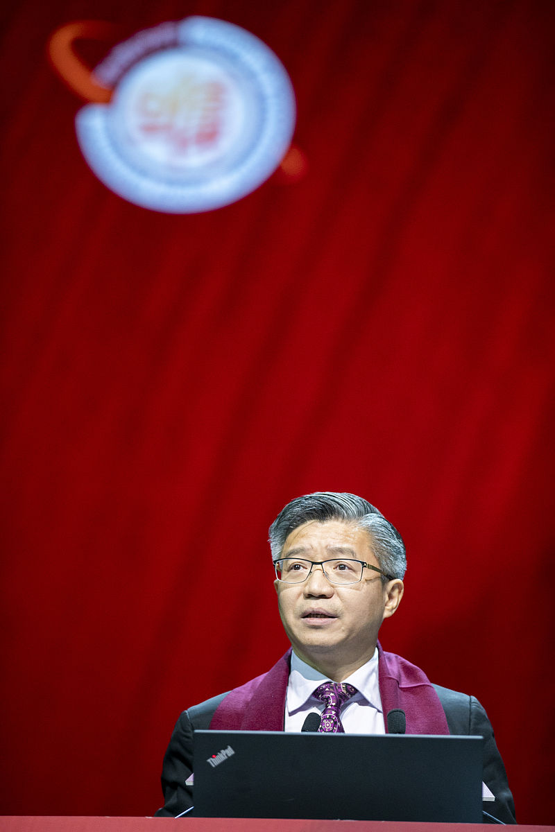 用三个词形容复旦管院